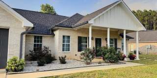 703 Willow Oak Gallery 1