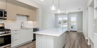 Mara Pacific Beach Apartments Gallery 11