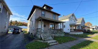 208 E Clark Street Gallery 1