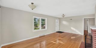 105 N Elm Street Gallery 5