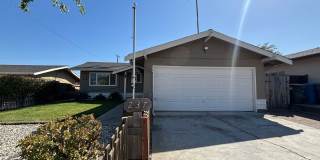 Charming 3BR/1BA in Vacaville – Beautifully Maintained with Lush Yards & Bonus Shed! Gallery 1