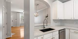 Thaxton Place Townhome Gallery 4