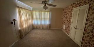 Spacious 3 bedroom, 2 bath Gallery 9