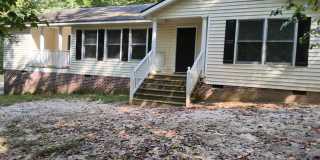 Blackstone 3 Bed 2 Bath Rancher -convenient to Fort Pickett Gallery 1