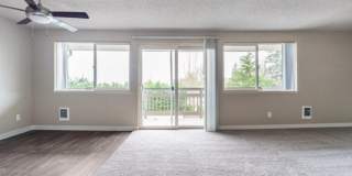 The Courtyard Apartment Homes Gallery 28