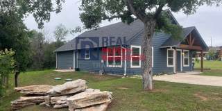 Attractive 3 Bed 2 Bath Home in Gated Lakeside Community! Gallery 1