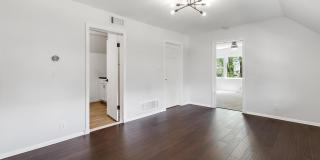6844 N Ottawa Avenue Gallery 3