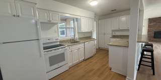 3 Bedroom 2 Bath Single Family Home w/Garage & Bonus Room Gallery 8
