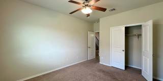 Viewable Now!  Small Pets Accepted! Gallery 20