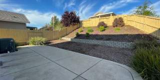 Stunning 4-Bedroom, 3-Bath Home – Available Now! Gallery 17