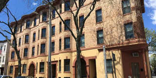 100 Willow St. Gallery 10