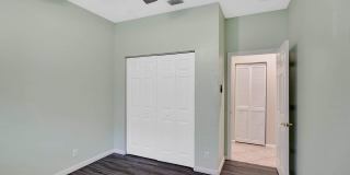 Amazing 4 Bedroom, 3 Bath home plus large 21'x11' loft located in Parkland Isles! Gallery 80