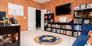 Welcoming 5 Bedroom Home with Versatile Spaces in Durham Gallery 15