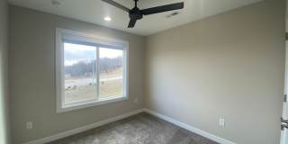 Luxury Newer Construction Home! Gallery 18