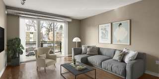 Be @ Axon Green Gallery 10