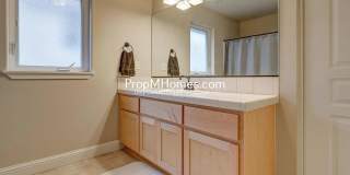 Luxury Four Bedroom Home in King City! Gallery 19