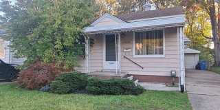 Charming 2 bedroom Warren home Gallery 1