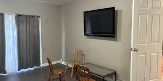 1128 West 4th North Street Gallery 15