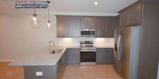 Luxury 2BR townhome in the heart of Murfreesboro- neighborhood pool, hi-speed internet included! Gallery 5
