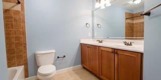 Gorgeous 3 Bedroom 2.5 Bathroom Townhome- Located in Stone Creek Village, Cary! Available August 14th! Gallery 23