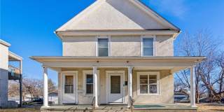 2222 Girard Avenue N Gallery 1