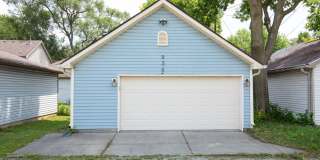 936 Camp Street Gallery 54