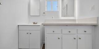 1600 W. 5th St. Gallery 31