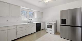 1911 Fontaine Road Gallery 11