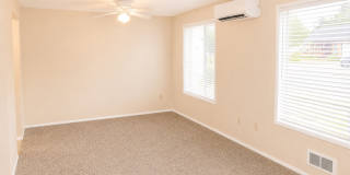 1120 West Wakefield Street Gallery 1