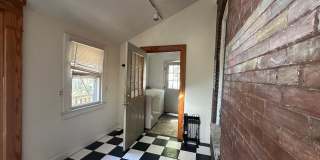 4 BR House Near Downtown! Off-Street Parking, Pet Friendly, Walk to UK! Gallery 1