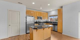 *MOVE-IN SPECIAL!* 3 BD I 2.5 BA Beaverton Townhome Gallery 6
