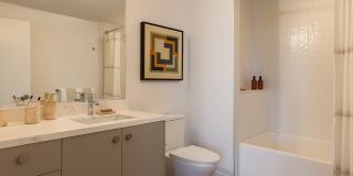 Resa Gallery 37