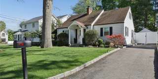 4 Lois Avenue Gallery 1