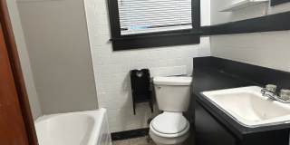 1417 West 11th Street Gallery 7