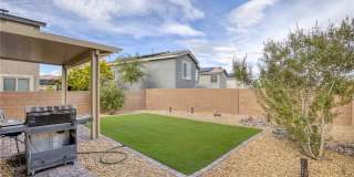 976 Bluebell Brook Street Gallery 35