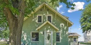 604 8th Avenue Gallery 1