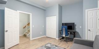 Beautiful Southern Village townhome - Furnished - Mid / Long Term lease options Gallery 30