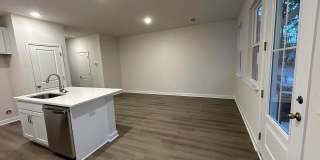 3 Bedroom 2.5 Bathroom Townhouse in Windward Village - Summerville Gallery 6