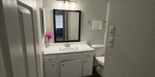 Vintage at Oak Hill Vintage at Oak Hill Gallery 138