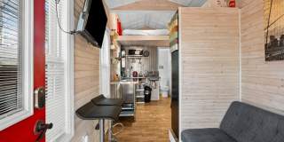 414 Charles Place Gallery 32