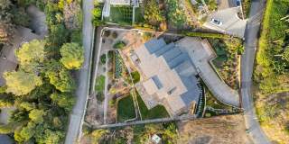 4 Bed, 5 bath home with stunning ocean views located in Malibu hills Gallery 52