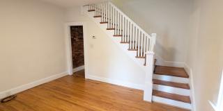 Charming Historic townhouse in downtown Frederick available mid June! Gallery 12