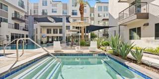 Axis Camelback Gallery 27