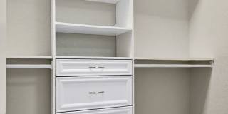 2119 Shadow View Circle Gallery 14