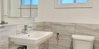 56 Trinity Place unit: 5 Gallery 8