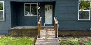 Spacious 3BD/2BA Home - Available in June! Gallery 1