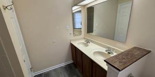 Updated - 2BD/2BA on 2nd floor with Balcony! Gallery 14