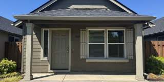 Beautiful 2 bedroom  home in Cottage Grove- Riverwalk Village Gallery 1