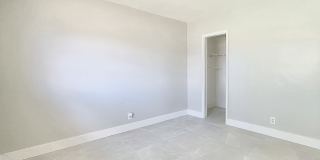 1007 W. Prospect Road Gallery 44