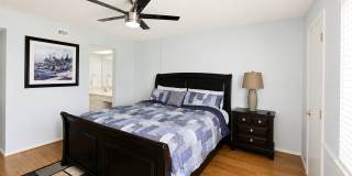 Fully Furnished Condo in Prestigious Guard-Gated Golf Community Gallery 17